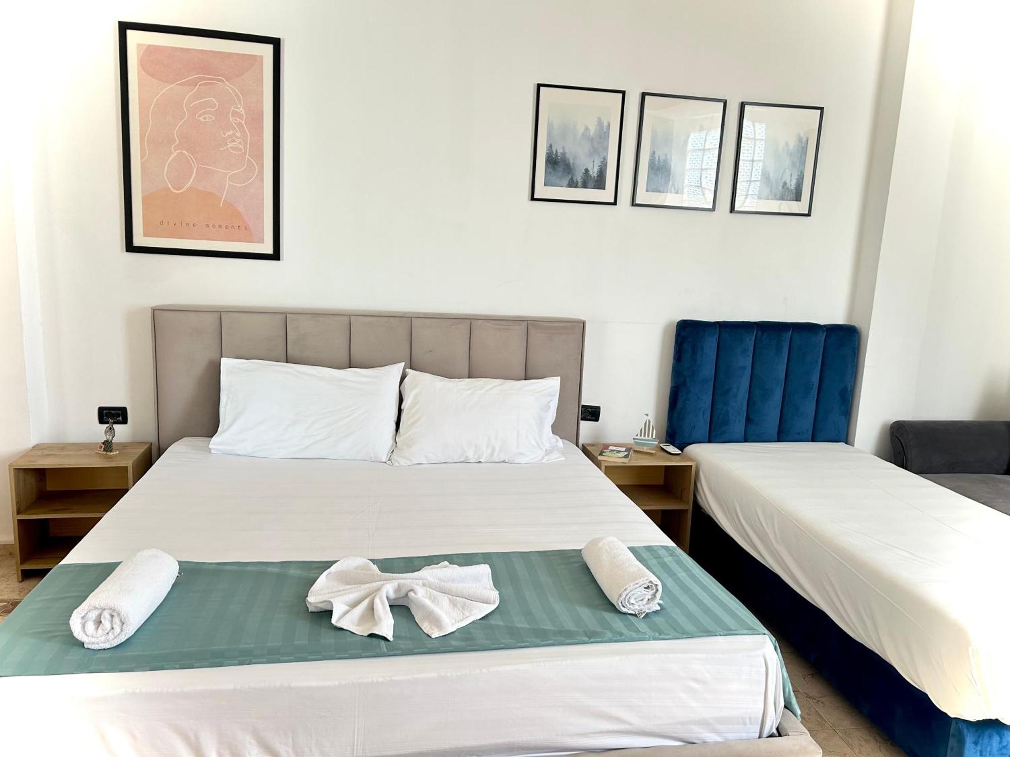 Budget Retreat Tirana & Studios Luaran gambar